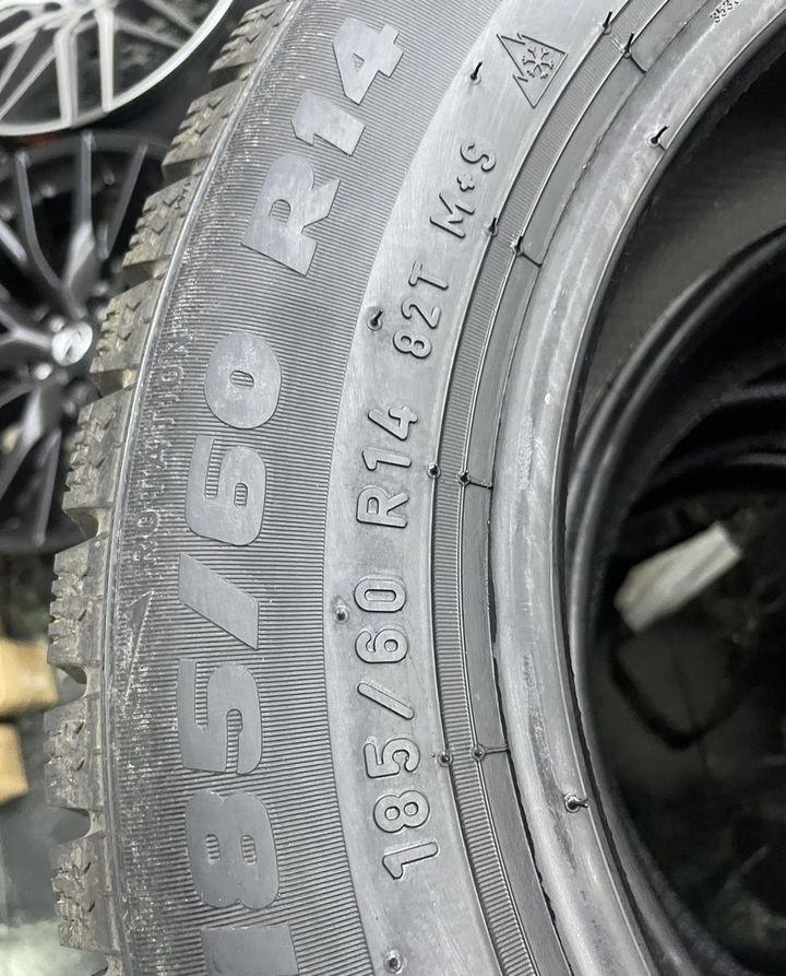 Pirelli Formula Ice 185/60 R14 82T #2