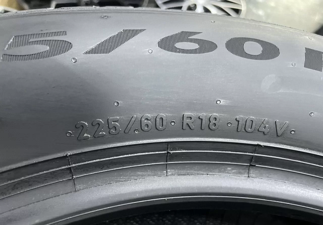 Pirelli Powergy 225/60 R18 104V #4
