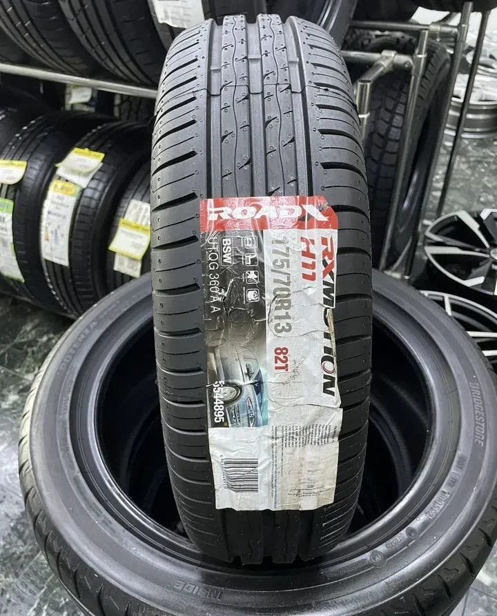 RoadX RXMotion H11 175/70 R13 82T