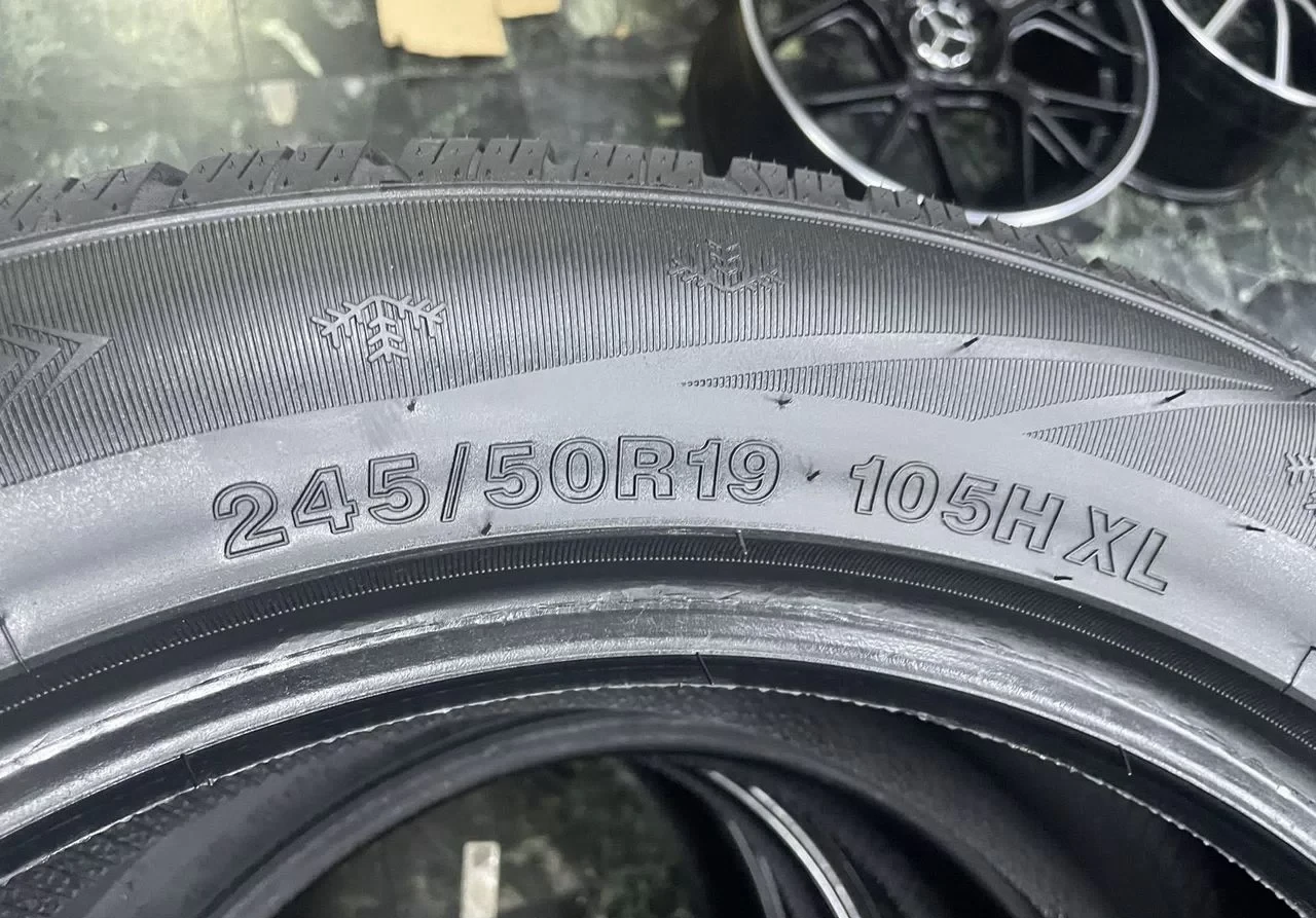 Sonix WinterXPro 888 245/50 R19 105H #4