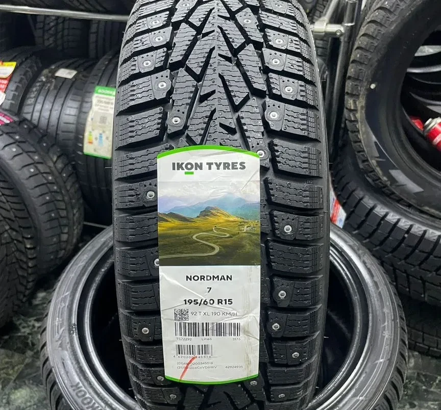 Ikon Tyres Nordman 7 195/60 R15 92T