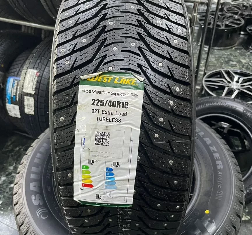 WestLake IceMaster Spike Z-506 225/40 R18 92T