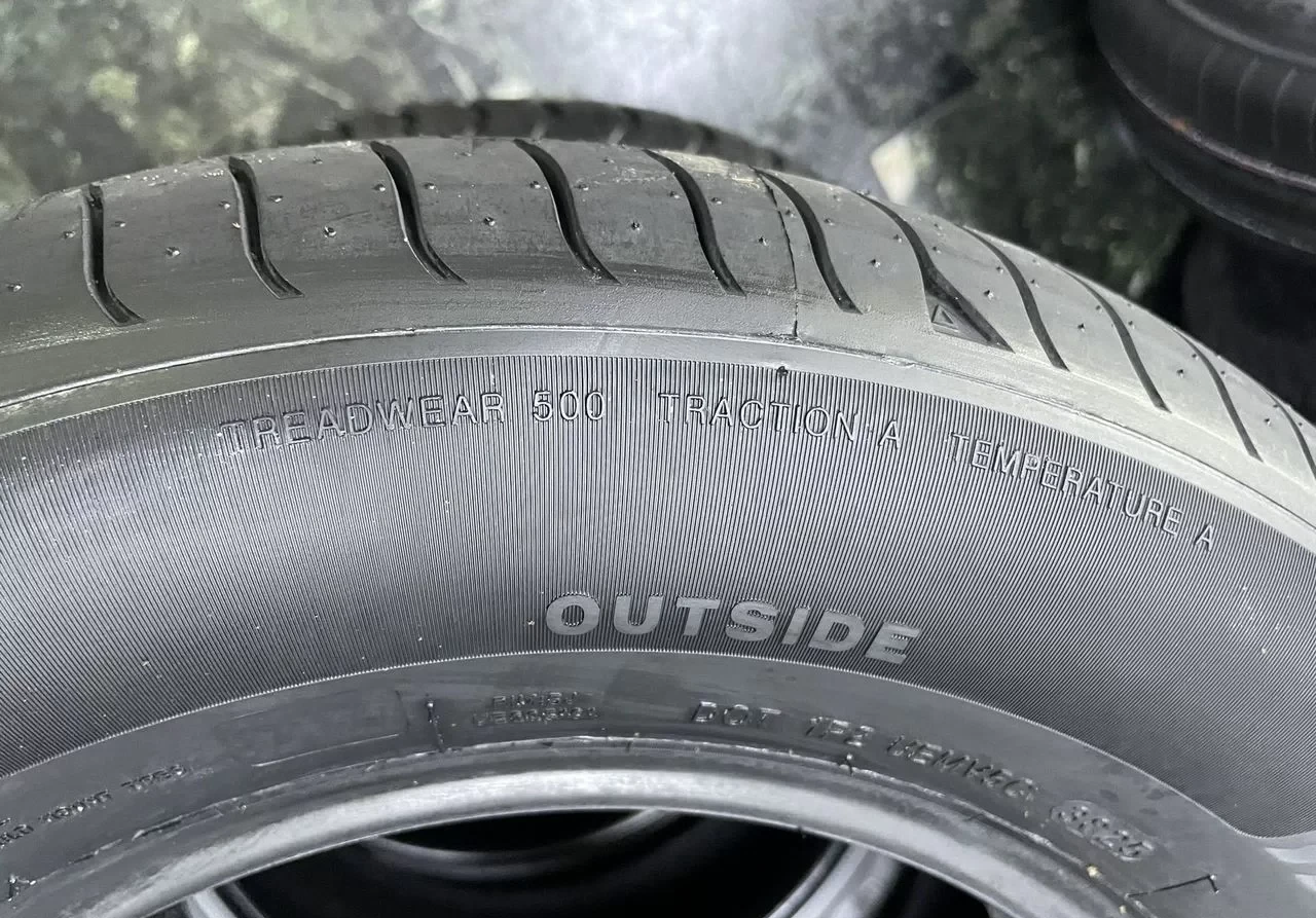 Delinte DS2 175/70 R13 82T #2