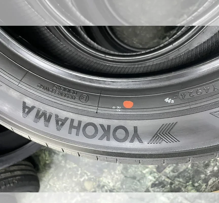 Yokohama BluEarth-XT AE61 225/60 R18 104W #2