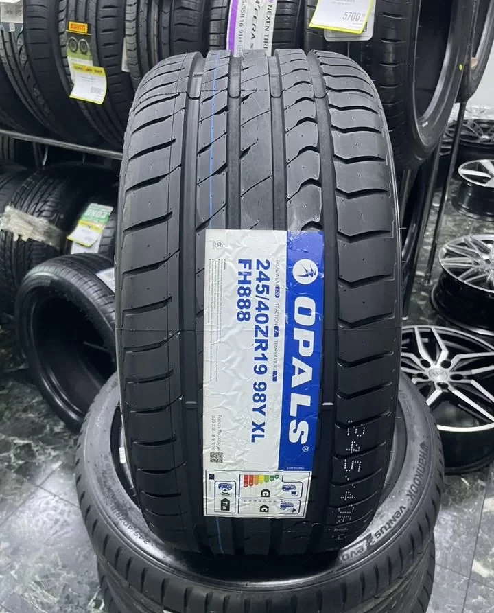 Opals FH888 245/40 R19 98Y