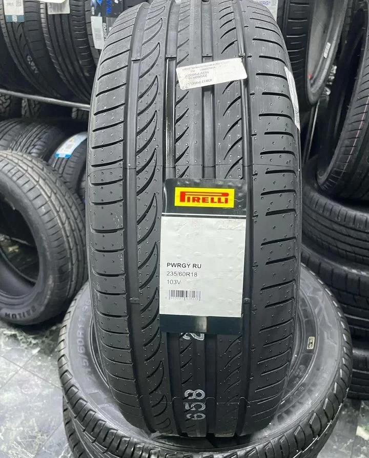 Pirelli Powergy 235/60 R18 103V