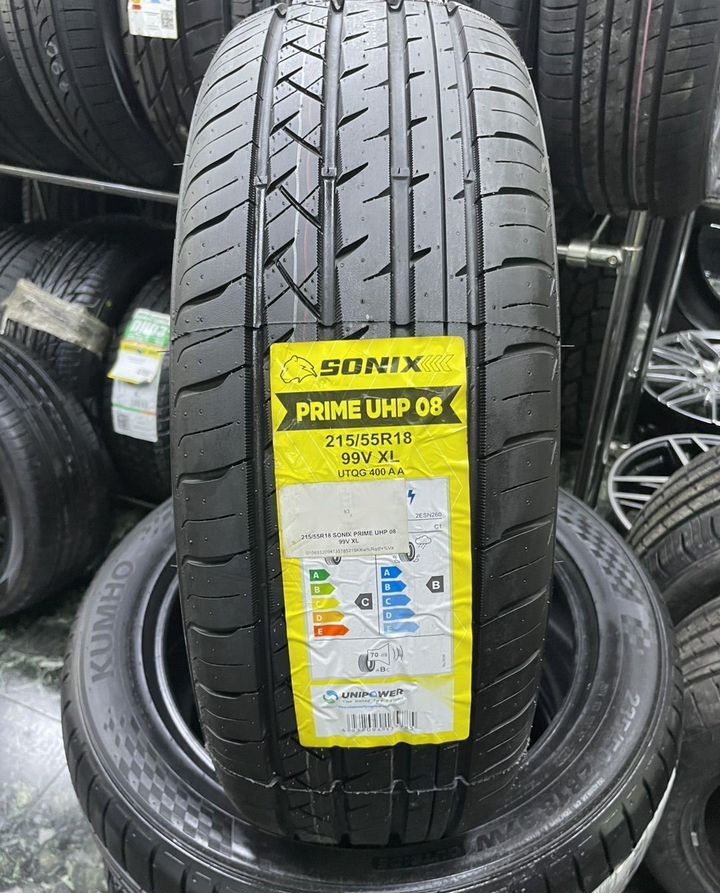 Sonix Prime UHP 08 215/55 R18 99V